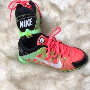 Girls Nike Softball Cleats!